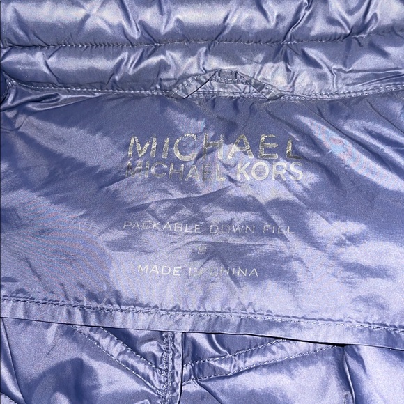 Micheal Kors Women's Navy Puffer Jacket S EUC w bag just one floss on arm LAPic - Picture 7 of 7